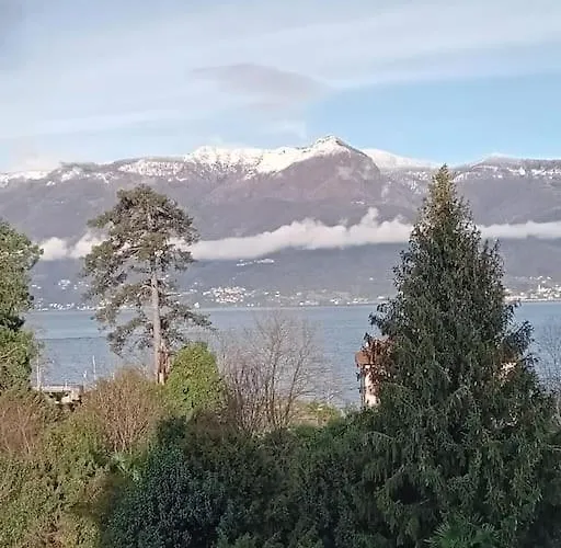 & Montains View With Free Parking, 1hour From Stresa & Borromean Islands דירה